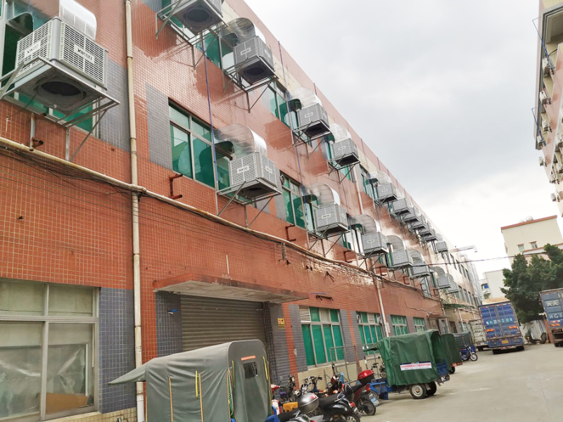 星科環保空調為服裝廠降溫通風